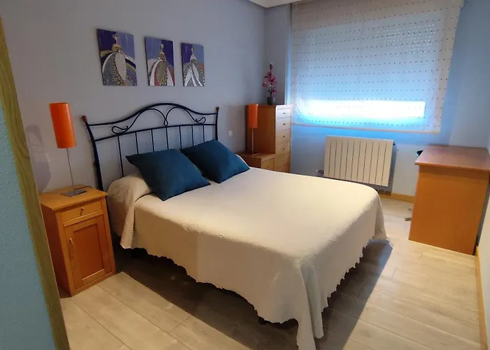 Apartamento De Tres Dormitorios Con Garaje Y Todos Los Servicios Cerca