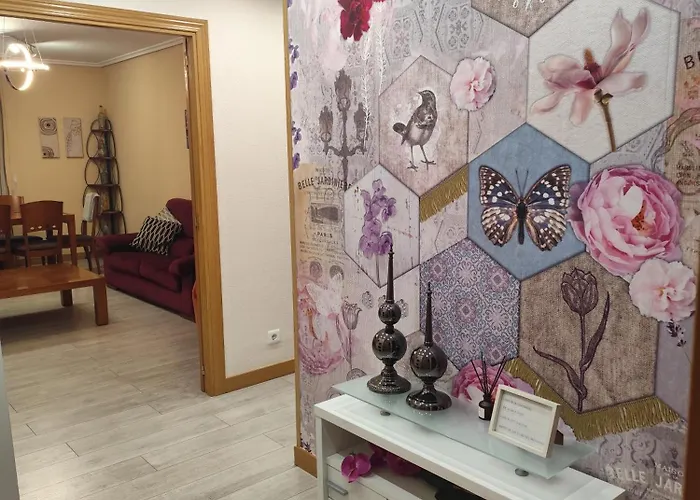 Apartamento De Tres Dormitorios Con Garaje Y Todos Los Servicios Cerca